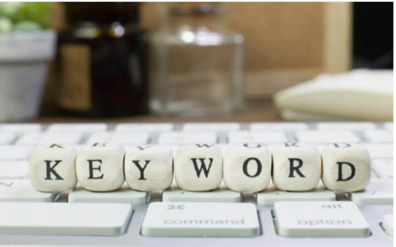 Balancing Keyword Placement and User Experience in Content Creation