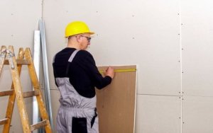 When to Call a Professional for Drywall Repair